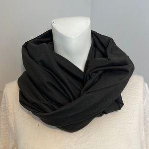 Beyond yoga pocket infinity scarf
